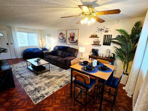 Springfield House | Cozy Luxury - King Bed, Coffee Bar, Sleeps 5