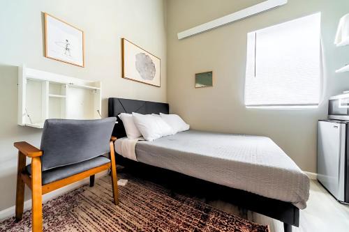 Eastside Apartment | Cozy Micro Suite Unit 2 Sleeps 2 Minutes to Downtown