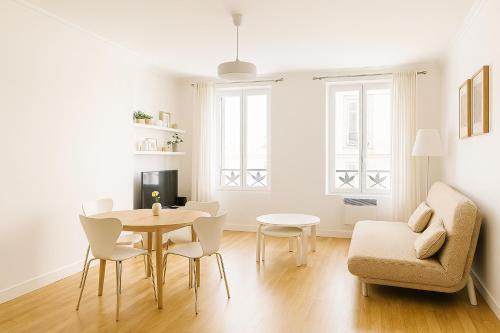 Saint-Germain-en-Laye Apartment | Cozy & Modern apartment l RER 20min to Paris Center, 4min walk to RER