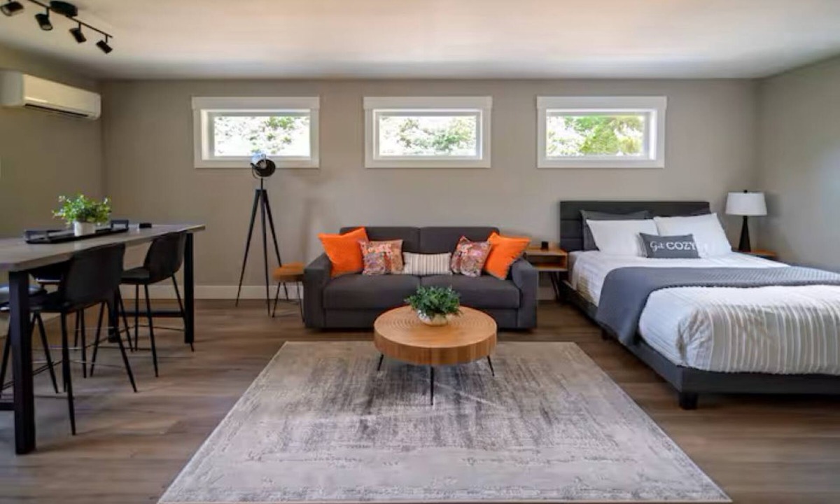 Pleasant Valley Apartment | Cozy modern studio apartment in quiet Ridgefield with AC