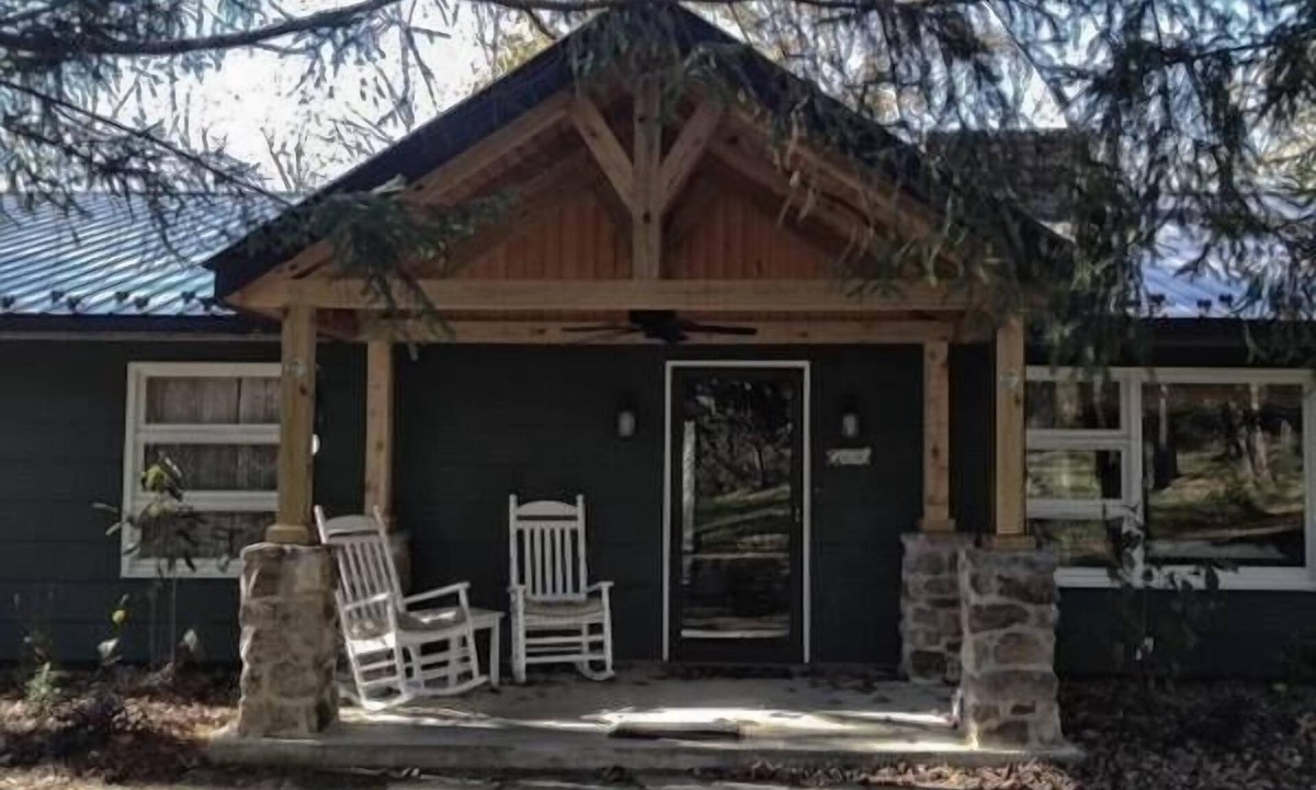 Covington House | Cozy Mountain home near Covington, Virginia, The Greenbriar and Homestead