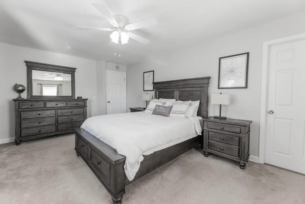Charlotte Park House | Cozy Nashville Retreat 10 Min to Broadway