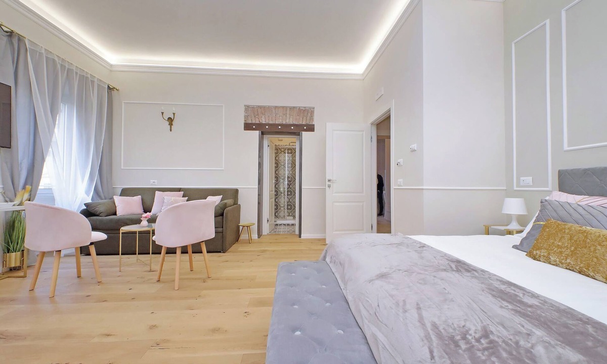 Rione XVIII Castro Pretorio Apartment | Cozy new flat near the Station!