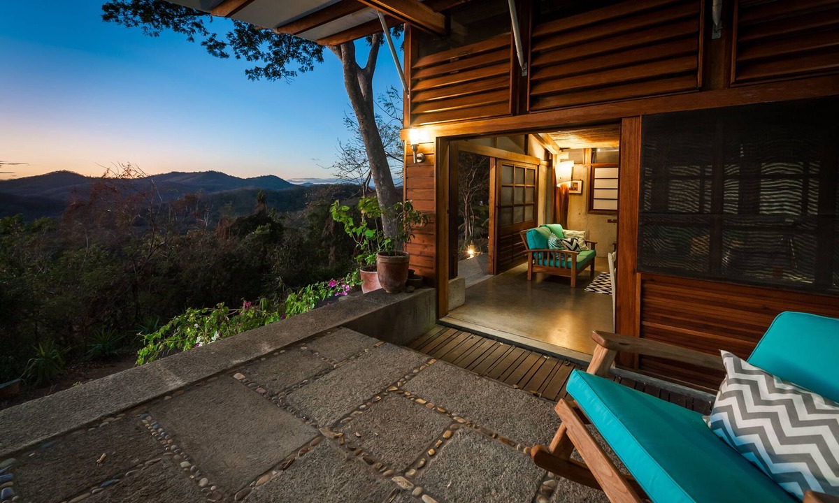 San Juan del Sur Villa | Cozy, ocean view villa set in the jungle canopy in SJDS