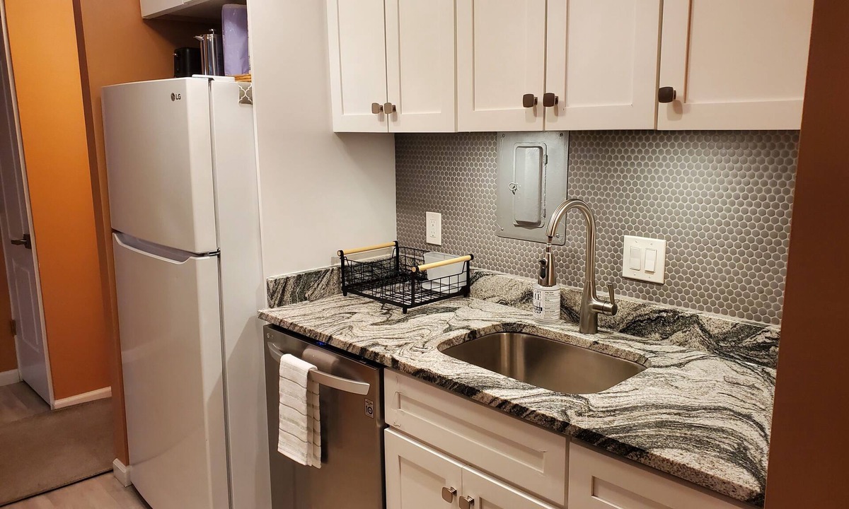 Arlington Condo | Cozy one bedroom for Business and travel nurses