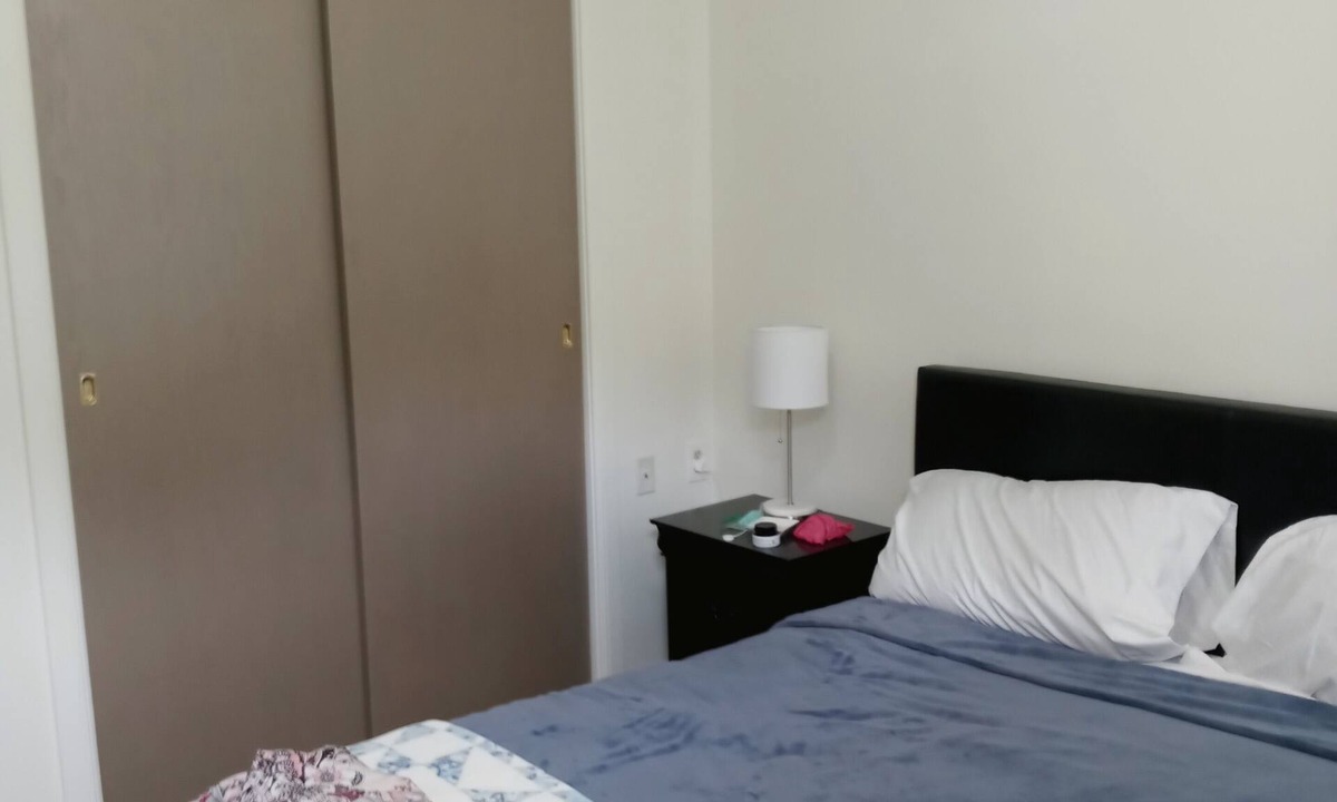 Pittsburgh Apartment | Cozy private apartment with short walk to Stadium and restaurants.
