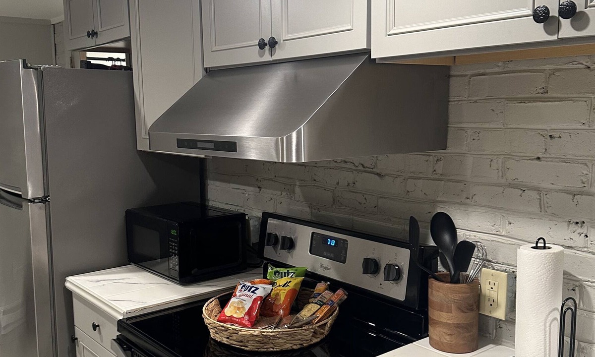 Geistown Apartment | Cozy/Private Apartment. Pet Friendly!