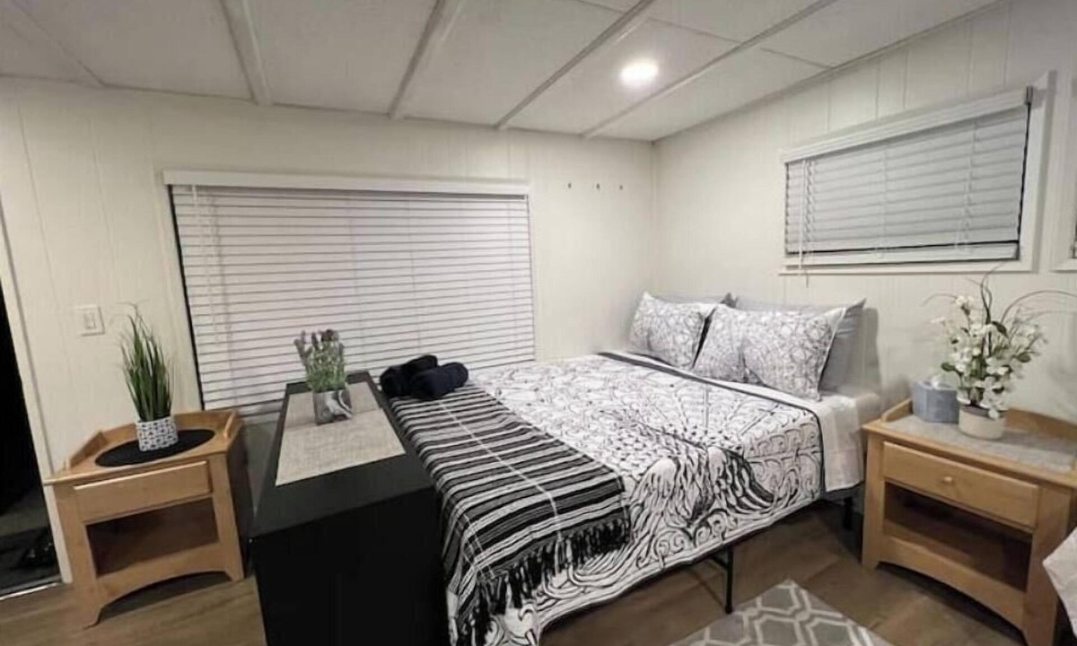 Riverside House | Cozy Raintree Studio in Riverside