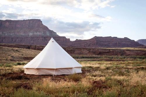 Moab Other | Cozy Romantic Glamping Tent on Secluded Ranch with Breathtaking Night Sky Views in Moab, Utah