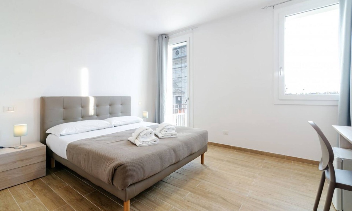Peraga House | Cozy room with private bathroom is part of the San Vincenzo Rooms Guest House and is perfect for 1 guest. The accommodation is located in the renovated building in Vigonza, which is 10 minutes by car from the center of Padua and on the direct route to Ve