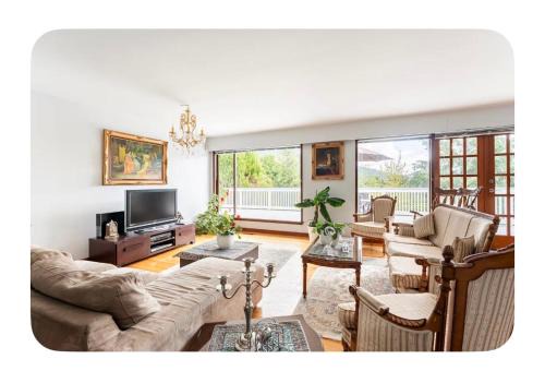 West Vancouver House | Cozy Rooms West Vancouver