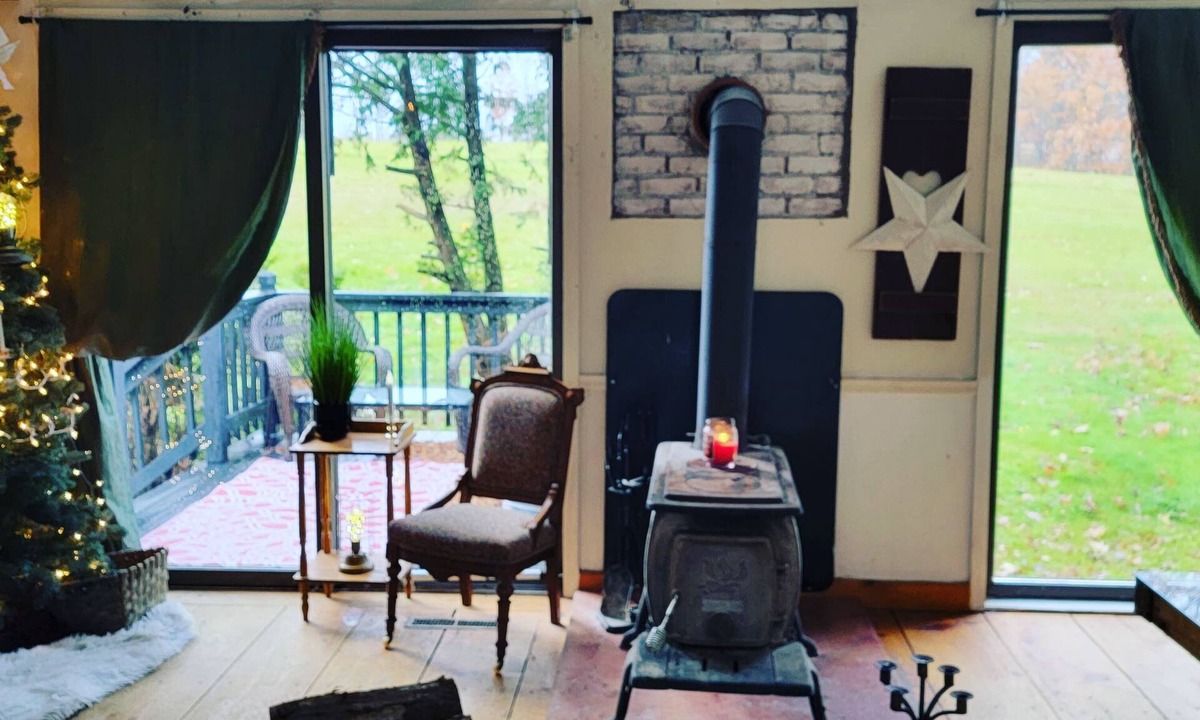 Cambridge House | Cozy Rustic Cabin In The Hamlet Of Shushan NY. with incredible views