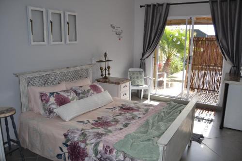 Kraaifontein House | Cozy Rustic Cottage