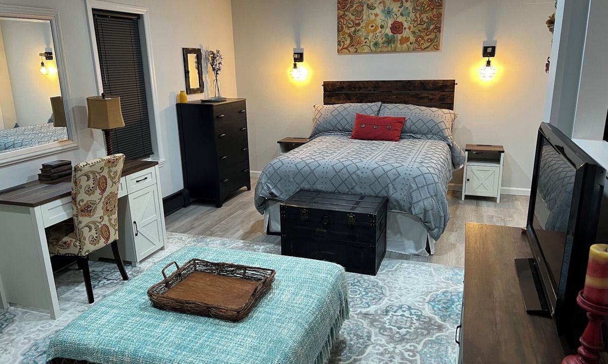 Thompson Ridge Apartment | Cozy Studio Apartment