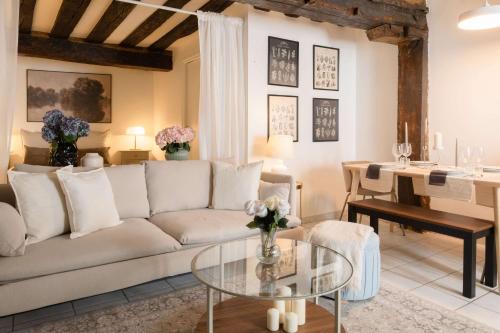 Sorbonne Apartment | Cozy Studio by Notre-Dame Latin Quarter