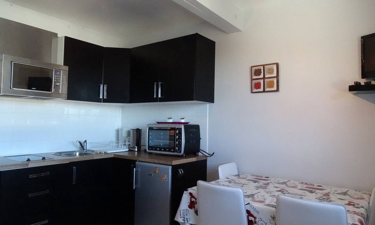 Arette Apartment | Cozy Studio for 4 with Kitchen, Free Parking, Ski Locker - La Pierre St Martin