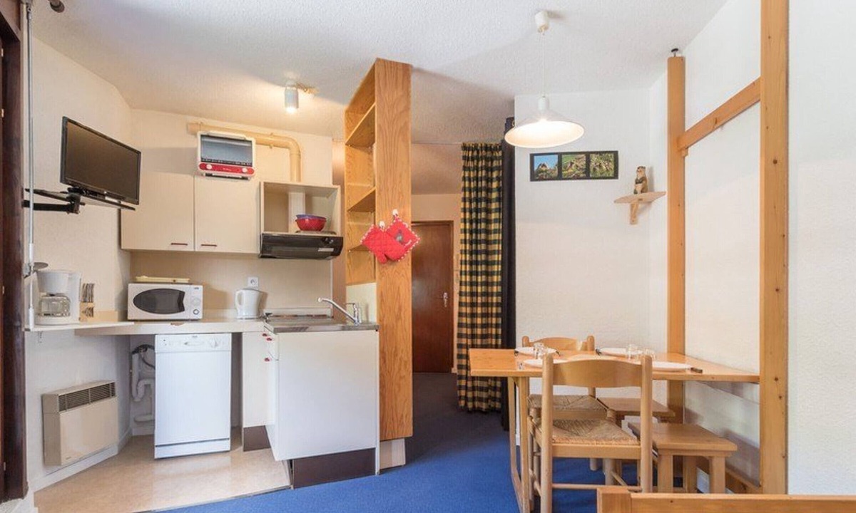 Chantemerle Apartment | Cozy studio for 4 people, Chantemerle, at the foot of the slopes