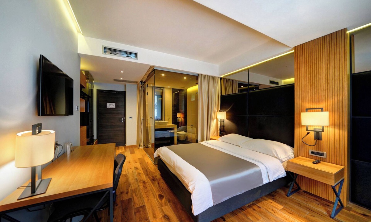 Terazije Apartment | Cozy Studio in Strong Center of Belgrade with Private Garage