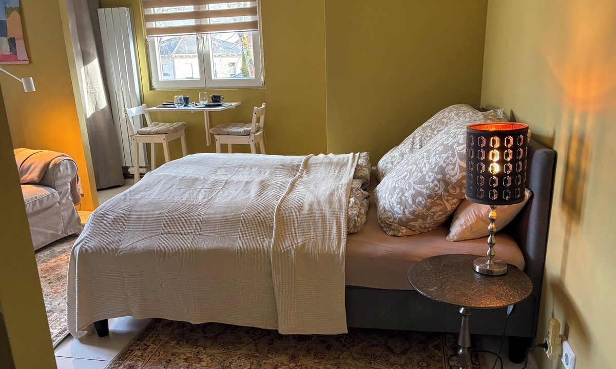 Mahlsdorf Apartment | Cozy studio on the outskirts of the city. Pet friendly!