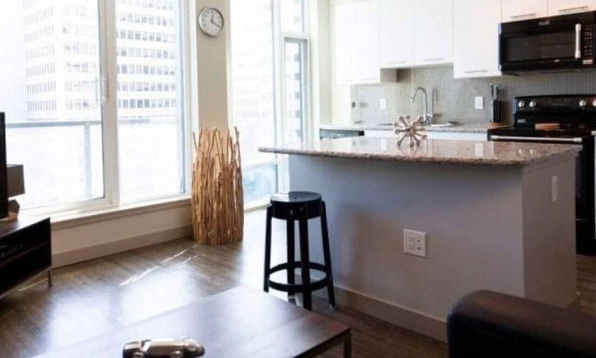 Downtown Edmonton Apartment | Cozy Studio: Skyline Views near Churchill Square