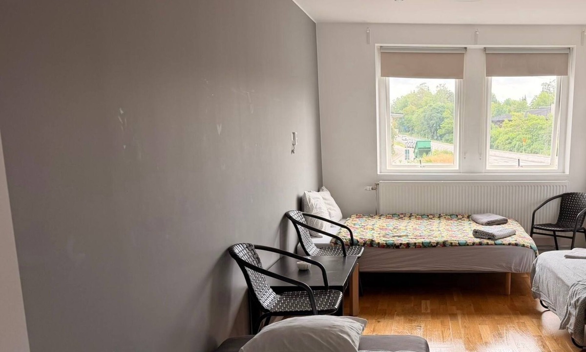 Karrdal Apartment | Cozy Studio with 3 beds in Sollentuna, Stockholm