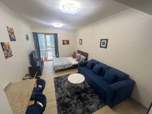 Jumeirah Lake Towers Apartment | Cozy Studio with Sofa bed beside DMCC Metro & Dubai Marina