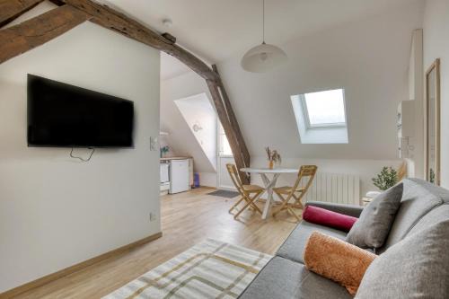 Beauvais Apartment | Cozy Superbe studio 10 min - Beauvais Airport