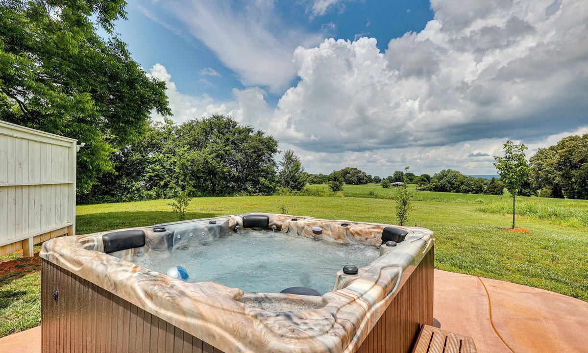 Winchester House | Cozy Tennessee Abode w/Private Hot Tub & Fire Pit