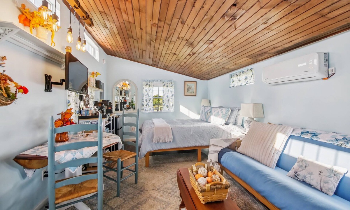 Mount Jackson Cabin | Cozy Tiny Home Retreat On Shenandoah Valley Farm 1 Bedroom Cabin