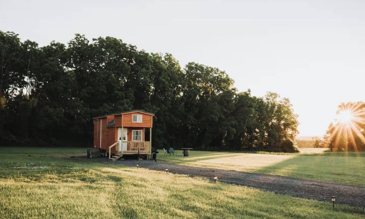 Penn Yan House | Cozy tiny home with Sunrise Views in the Heart of Finger Lakes