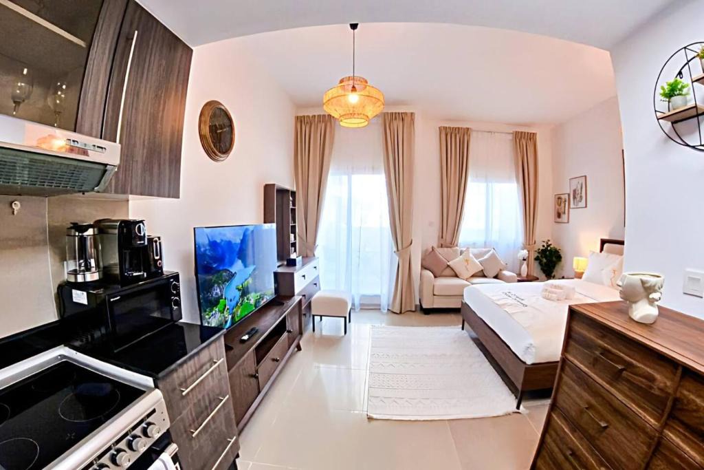 Abu Dhabi Apartment | Cozy Urban Studio - Peach Bliss Haven Retreat