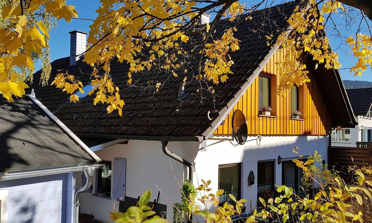 Oberreifenberg House | Cozy vacation home "Am Kachelofen" for families on the Feldberg in the Taunus.