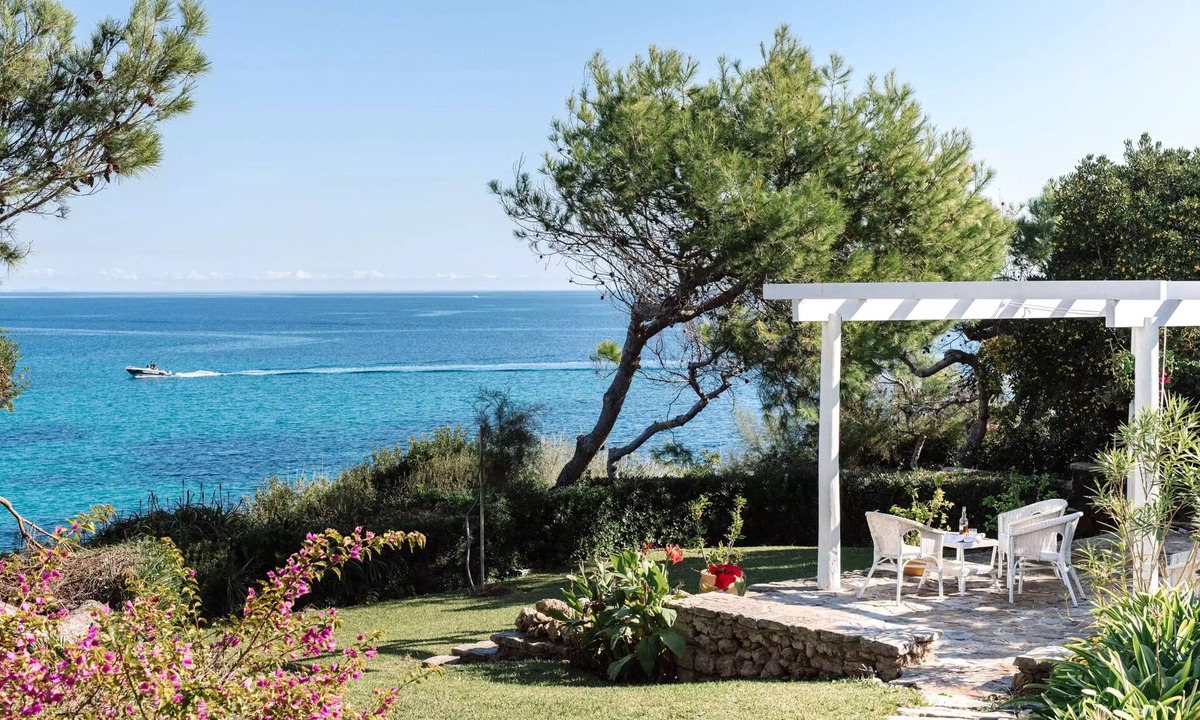 Provensals House | Cozy Villa in Front of the Turquoise sea