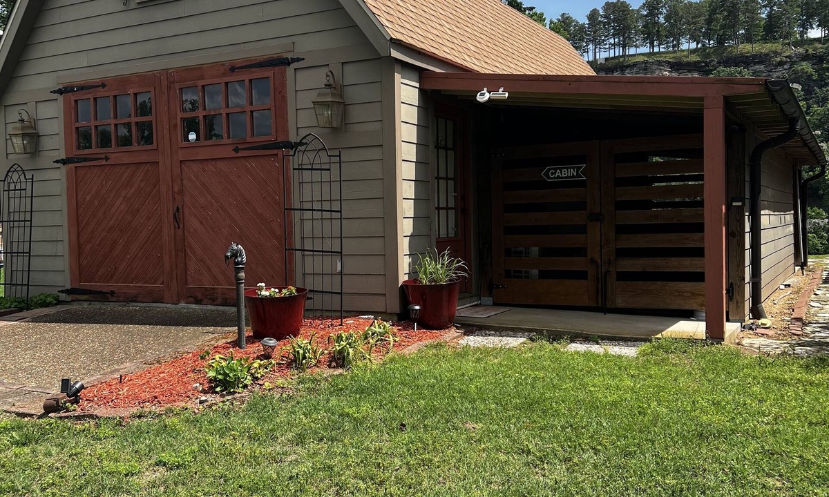 Lone Rock Cottage | Cozy White River Cabin, perfect for a couple's getaway or fishing trip!