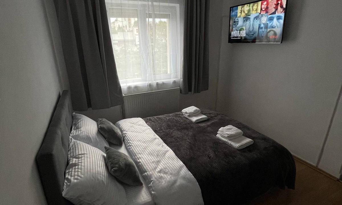 Zalau Apartment | CozyStudio