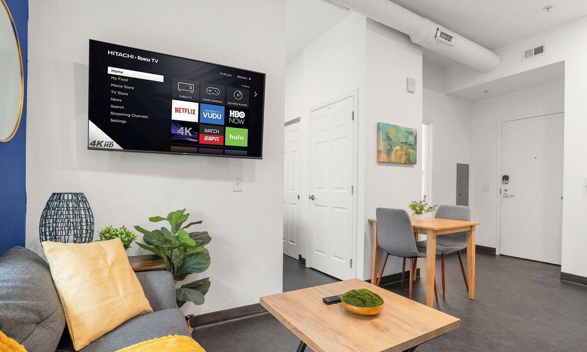 Cultural District Apartment | CozySuites Classy 1BR in Downtown Pitts #11