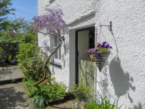 Bouth House | Cragg Cottage