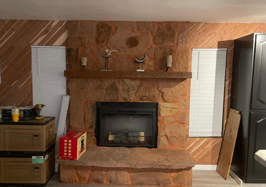 Kanab Other | Crazy Horse - APT 1