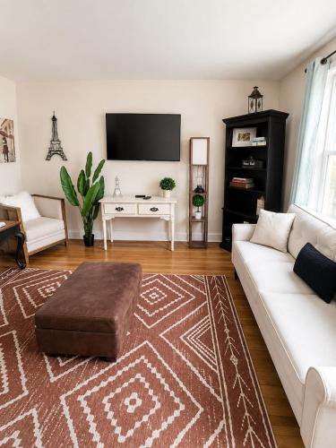 Federal Hill Apartment | CrazyHart PVD