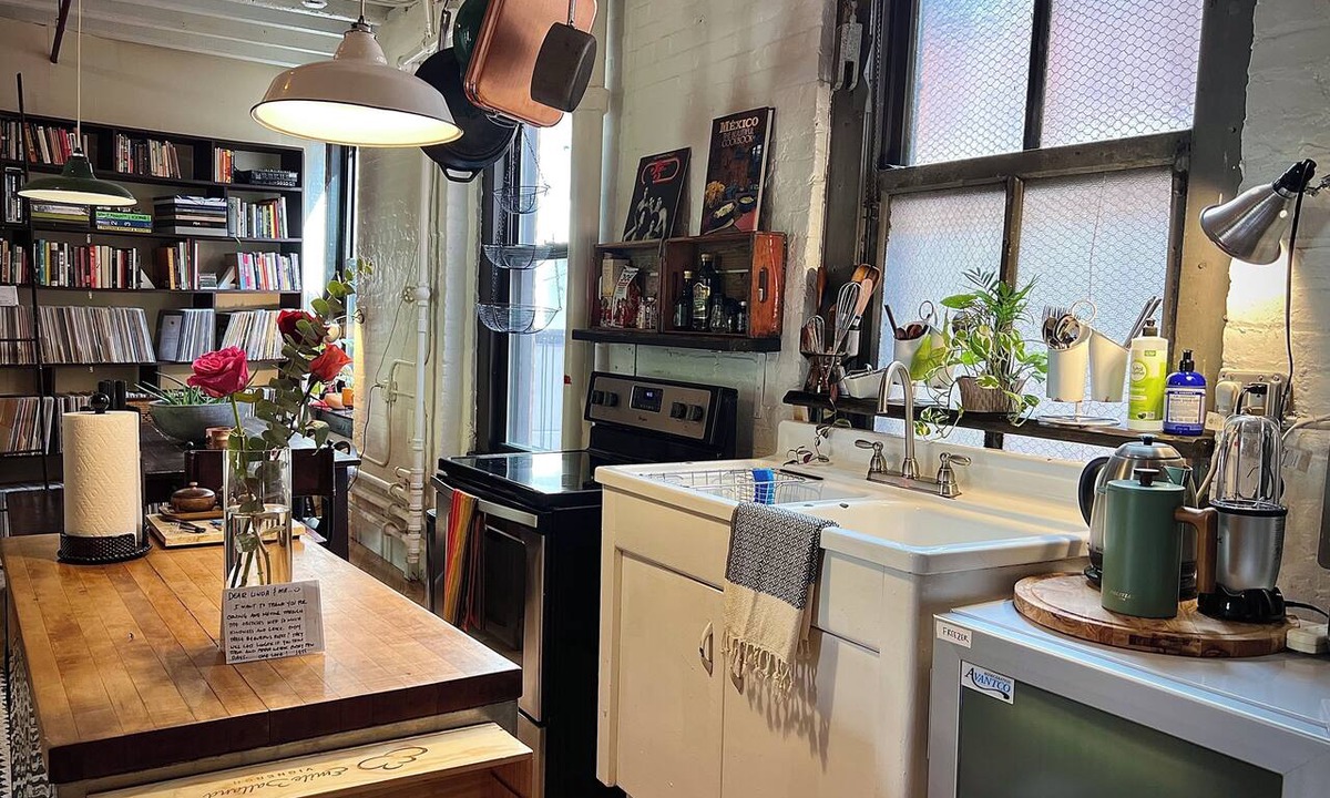 Williamsburg Apartment | Creative Williamsburg Brooklyn 1 BR Loft near Domino Park