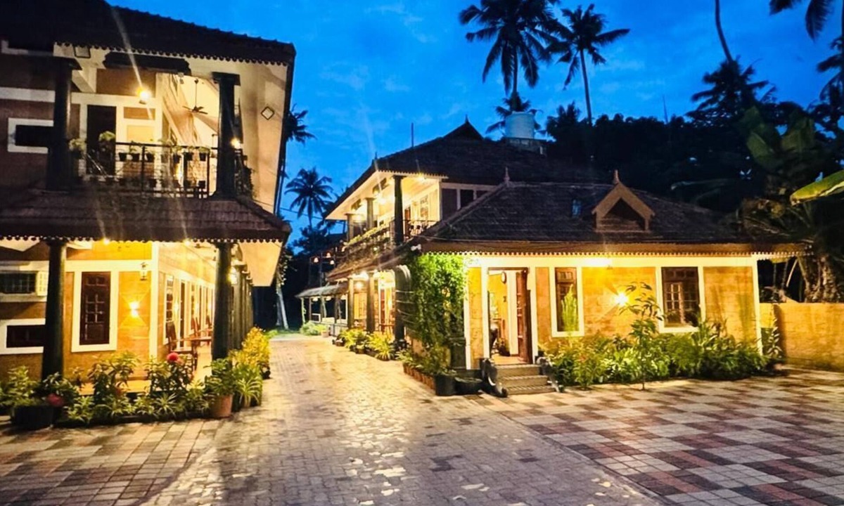 Chirayinkil Hotel | CREDIBLE HERITAGE RESORT