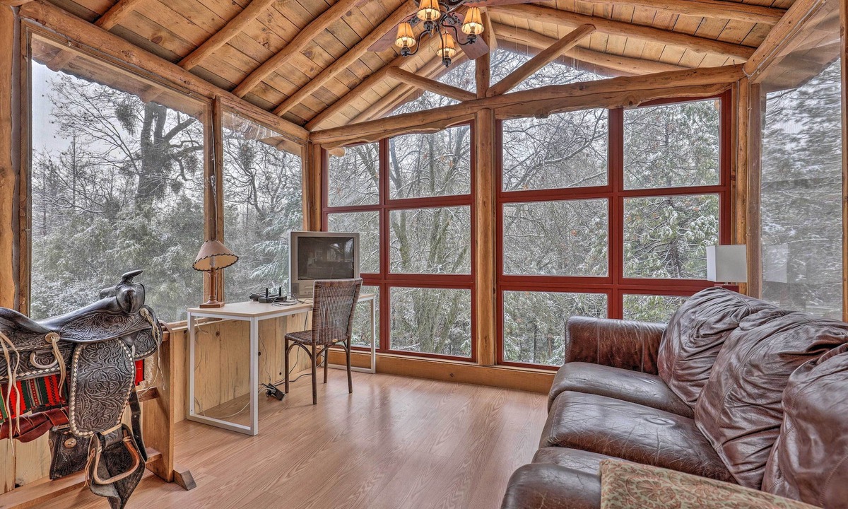 Pinehurst Cottage | Creekside Cabin 8 Mi to Kings Canyon National Park