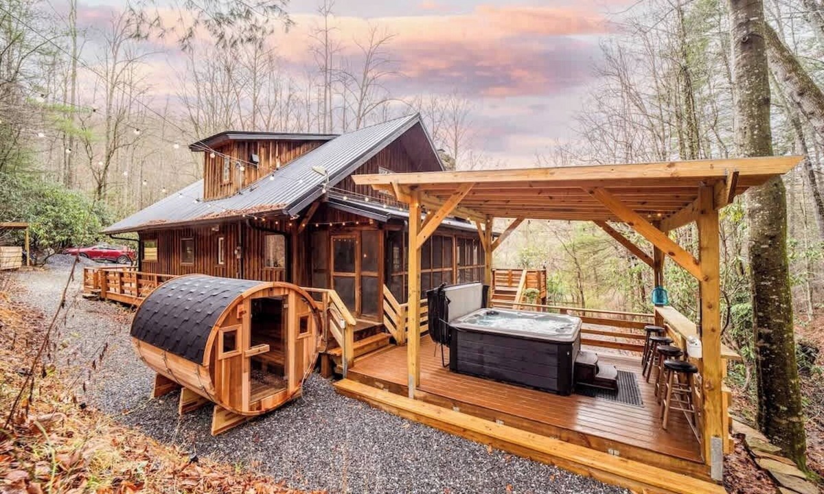 Sylva Cabin | Creekside Hideaway | Hot Tub Cedar Sauna Spa