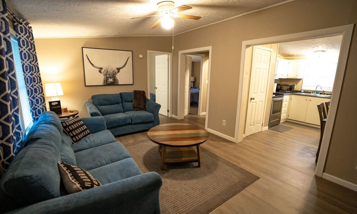 Red Jacket House | Creekside Lodge–Trailside Stay w/Firepit, Sleeps 10