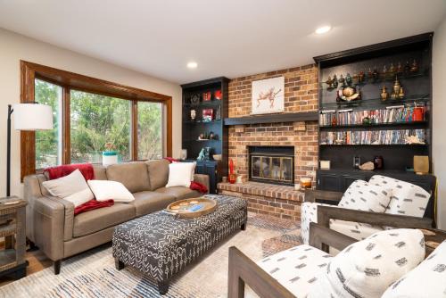 Minnetonka House | Creekside Lodge