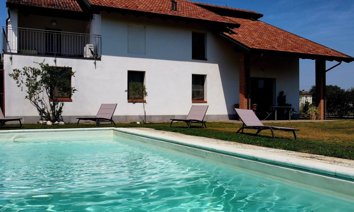 Castelvetro Piacentino Bed & Breakfast | CREMONA BUSSETO MUSIC - Villa with Pool.