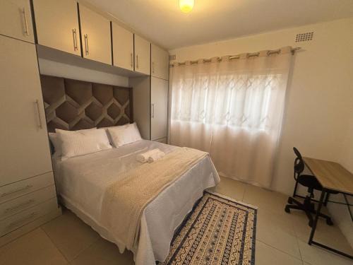 Bluff Apartment | Crescent Bud