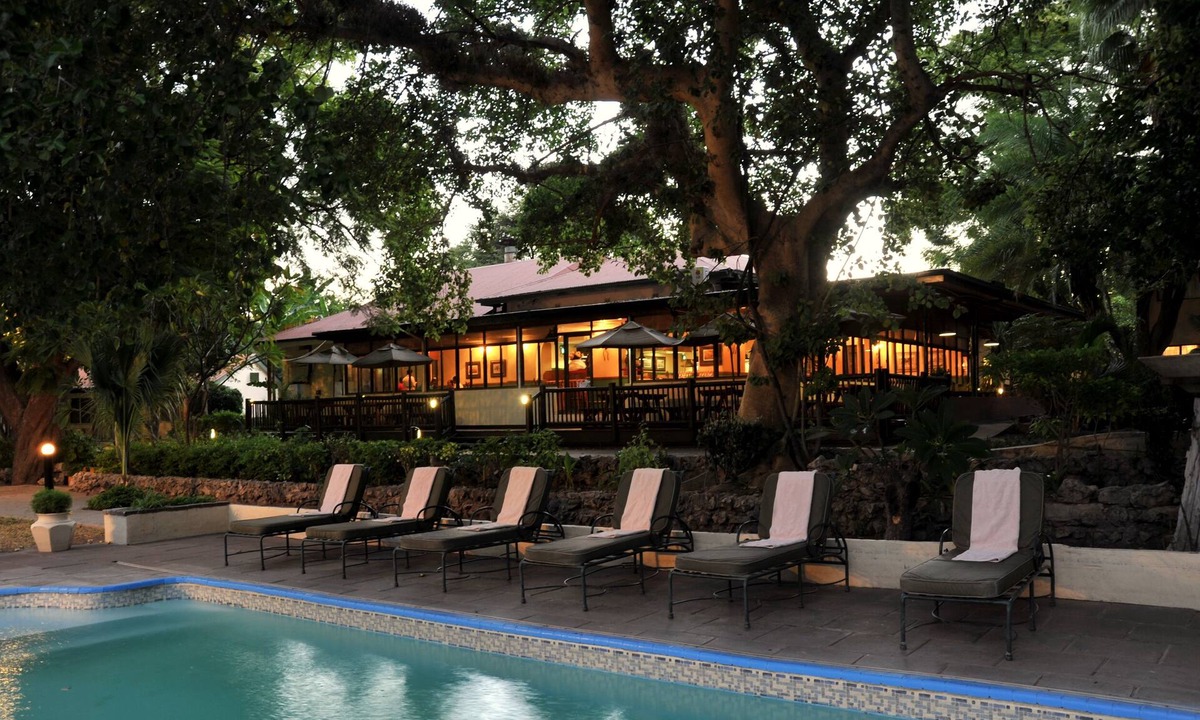 Maun Hotel | Cresta Riley's