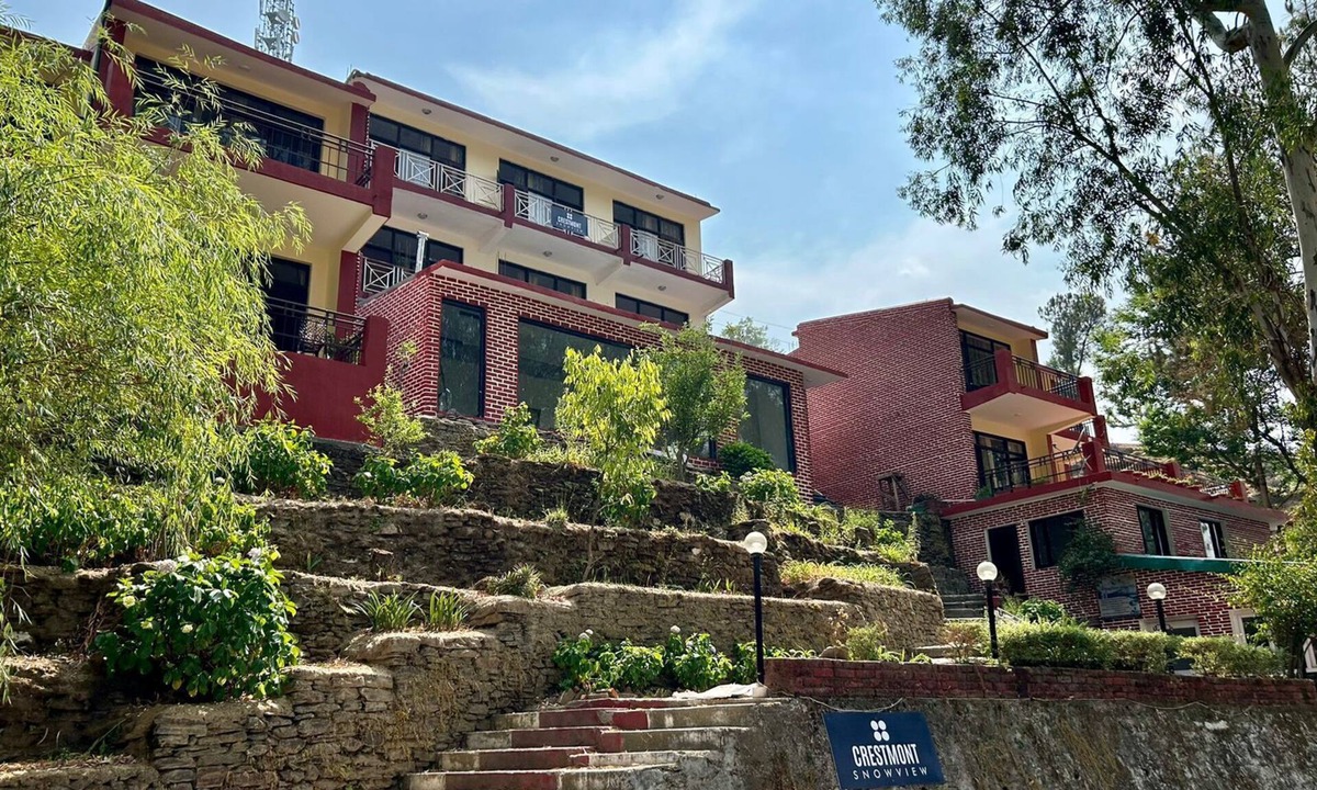 Majkhali Villa | Crestmont Snow View Resort Ranikhet