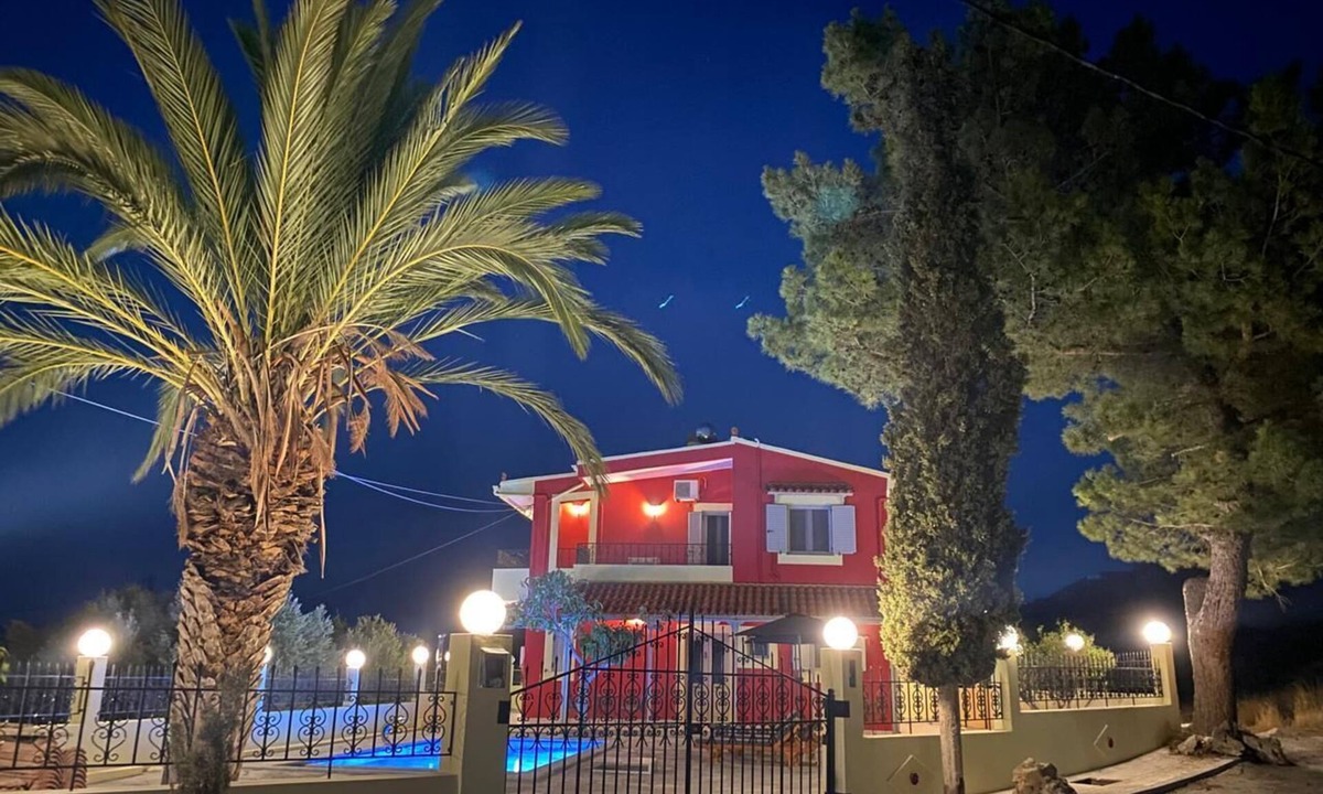 Pombia House | CretaLeisure Luxurious Villa with pool